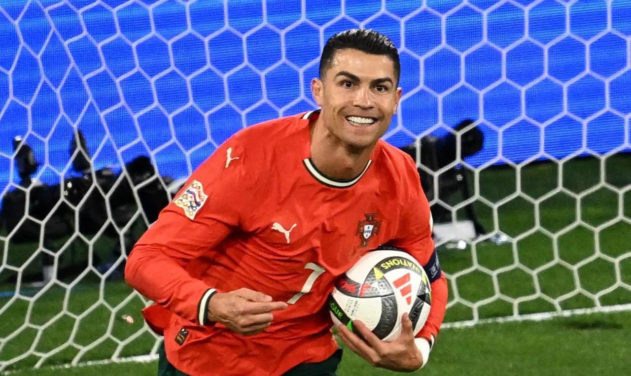 C罗赛事官方发布败北新规,巴塞罗那争议不断!的简单介绍 C罗赛事官方发布败北新规,巴塞罗那争议不断!的简单介绍