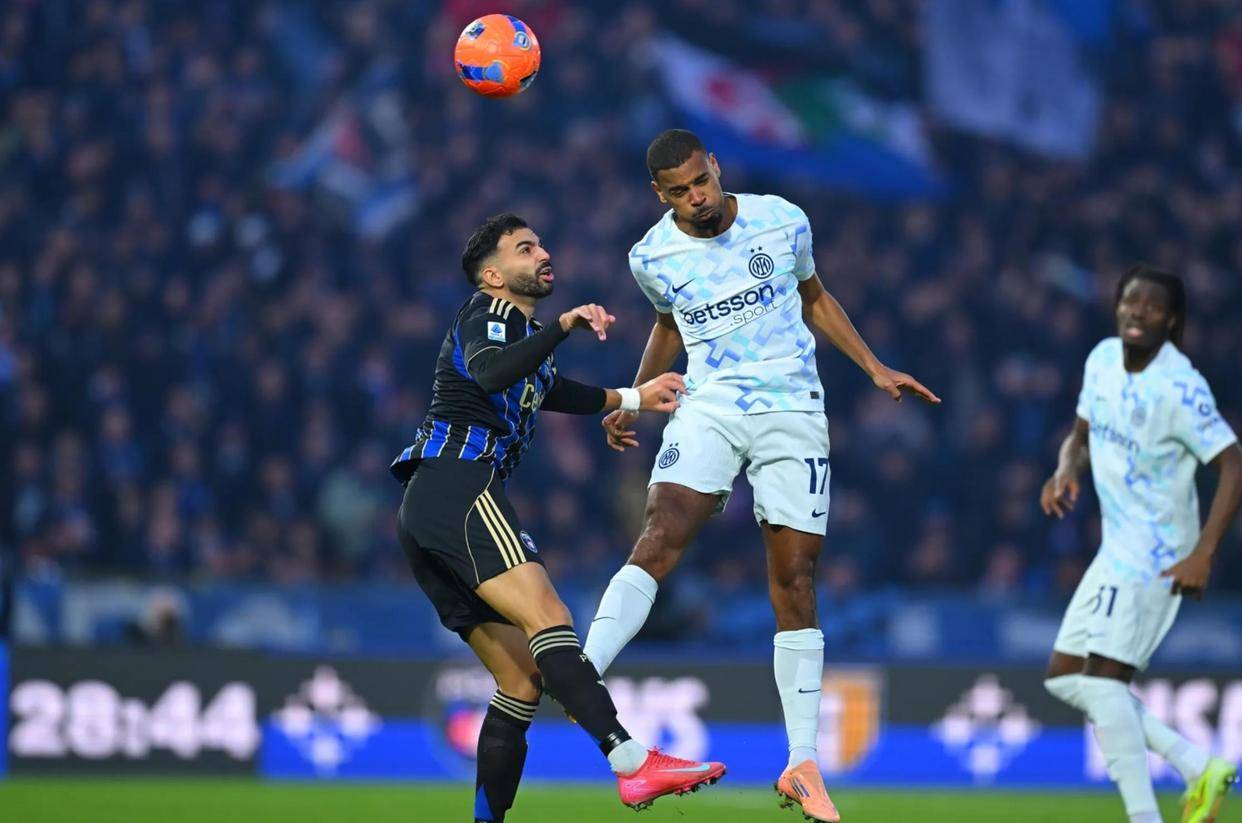 爱游戏网站入口意大利杯国际比赛日走向成谜，曼城篮板制胜，悬念犹存，年轻球员得到机会的简单介绍